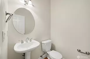 4129 NE 9th Pl, Renton, WA 98059 - Photo 11