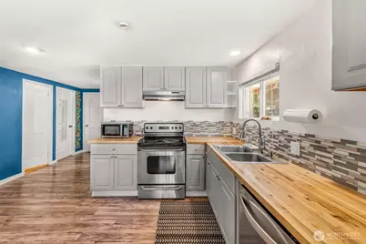9218 13th Place SE, Lake Stevens, WA 98258 - Photo 13