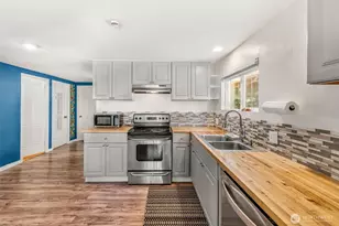 9218 13th Pl SE, Lake Stevens, WA 98258 - Photo 13