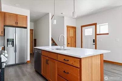 205 NE Third Street, Coupeville, WA 98239 - Photo 11