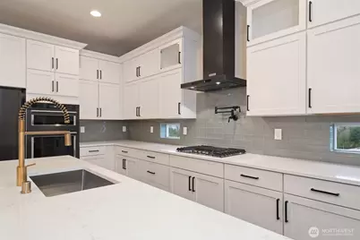 13025 75th Place S, Seattle, WA 98178 - Photo 11