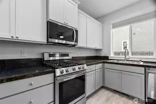 24015 221st Ln SE, Maple Valley, WA 98038 - Photo 13