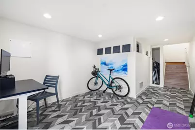 5021 Sand Point Place NE #E, Seattle, WA 98105 - Photo 23