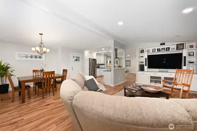 201 Union Avenue SE #13, Renton, WA 98059 - Photo 7