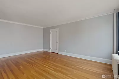 321 Boylston Avenue E #404, Seattle, WA 98102 - Photo 5