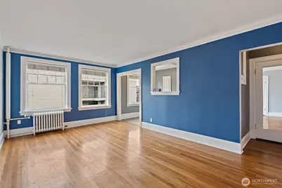 321 Boylston Avenue E #404, Seattle, WA 98102 - Photo 3