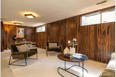 9815 Roosevelt Way NE, Seattle, WA 98115 - Photo 29