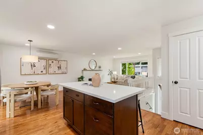 8618 NE 137th Street, Kirkland, WA 98034 - Photo 17
