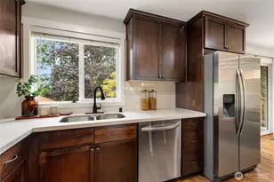 8618 NE 137th St, Kirkland, WA 98034 - Photo 15