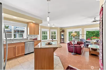 1216 Old Fairhaven Parkway #301, Bellingham, WA 98225 - Photo 9