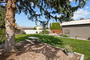 2214 NW Columbia Ave, East Wenatchee, WA 98802 - Photo 35
