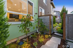 650 SW 100th St, Seattle, WA 98106 - Photo 27