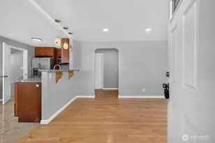 5561 23rd Ave S, Seattle, WA 98108 - Photo 3