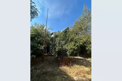 5247 Brooklyn Avenue NE, Seattle, WA 98105 - Photo 19