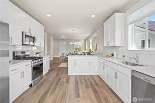 13218 189th Ave E, Bonney Lake, WA 98391 - Photo 9