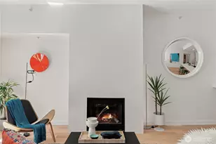 2607 Western Ave, Seattle, WA 98121 - Photo 3