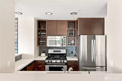 2607 Western Avenue #302, Seattle, WA 98121 - Photo 35