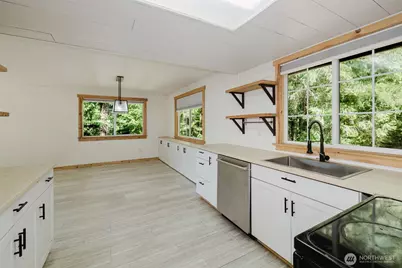 8325 Seabeck Highway NW, Bremerton, WA 98312 - Photo 5