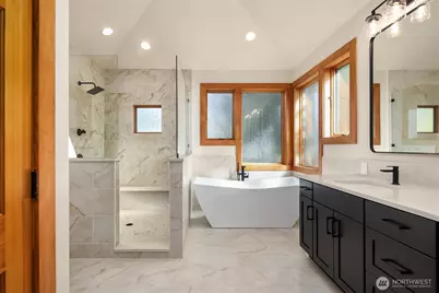 3204 72nd Avenue SE, Mercer Island, WA 98040 - Photo 5