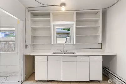 5208 15th Avenue S, Seattle, WA 98108 - Photo 9