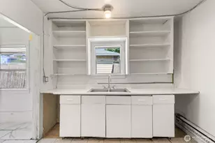5208 15th Ave S, Seattle, WA 98108 - Photo 9