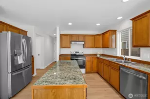 126 197th St SW, Bothell, WA 98012 - Photo 11