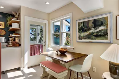 1023 N 49th Street, Seattle, WA 98103 - Photo 15