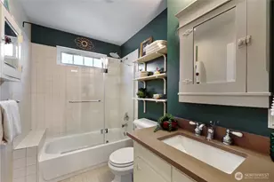 1023 N 49th St, Seattle, WA 98103 - Photo 31