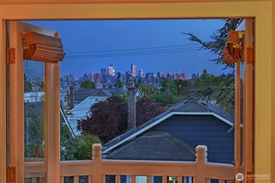 1023 N 49th Street, Seattle, WA 98103 - Photo 5