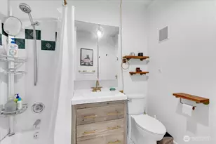 615 Boren Ave, Seattle, WA 98104 - Photo 19