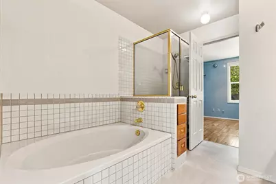 3812 25th Avenue W #4B, Seattle, WA 98199 - Photo 19
