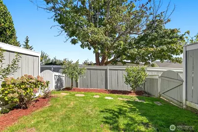 3812 25th Avenue W #4B, Seattle, WA 98199 - Photo 33