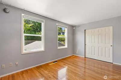 3812 25th Avenue W #4B, Seattle, WA 98199 - Photo 23