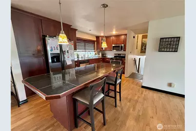 1516 Bradley Court, Bremerton, WA 98310 - Photo 7