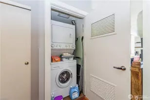 2911 2nd Ave, Seattle, WA 98121 - Photo 13