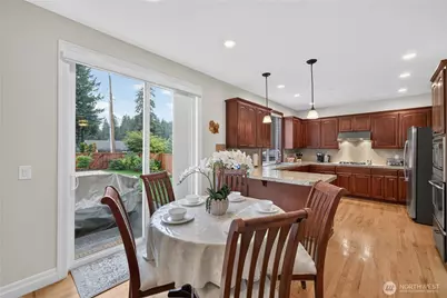 25528 Lake Wilderness Place SE, Maple Valley, WA 98038 - Photo 11
