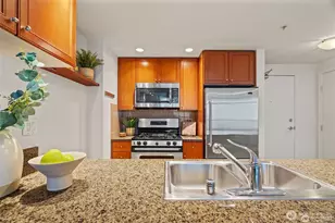 1420 Terry Ave, Seattle, WA 98101 - Photo 9