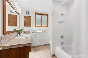 21415 SE 16th Pl, Sammamish, WA 98075 - Photo 19