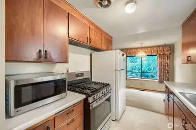 12524 13th Avenue SW, Burien, WA 98146 - Photo 11