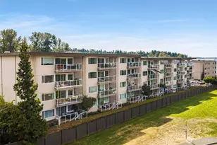 9715 NE Juanita Dr, Kirkland, WA 98034 - Photo 25