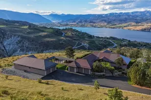 825 Hawks Meadow Rd, Chelan, WA 98816 - Photo 1