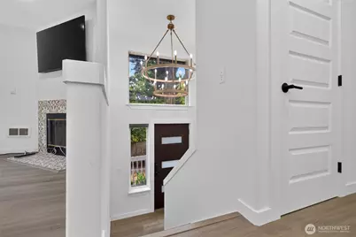 12730 15th Avenue NE, Seattle, WA 98125 - Photo 5