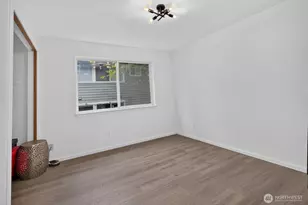 12730 15th Ave NE, Seattle, WA 98125 - Photo 27
