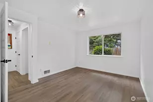 12730 15th Ave NE, Seattle, WA 98125 - Photo 25