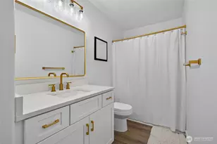 12730 15th Ave NE, Seattle, WA 98125 - Photo 17