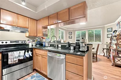 12024 100th Avenue NE #P101, Kirkland, WA 98034 - Photo 7