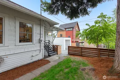 313 NE 76th Street, Seattle, WA 98115 - Photo 33