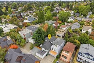 313 NE 76th St, Seattle, WA 98115 - Photo 37
