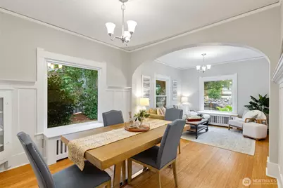 313 NE 76th Street, Seattle, WA 98115 - Photo 11
