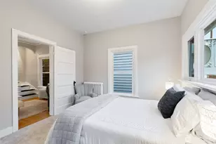 313 NE 76th St, Seattle, WA 98115 - Photo 19